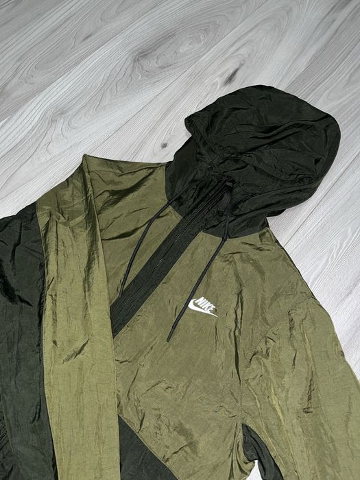 Чоловіча вітровка Nike Jacket NSW HD Woven