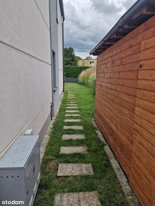 Bliźniak z ogrodem na spokojnym osiedlu