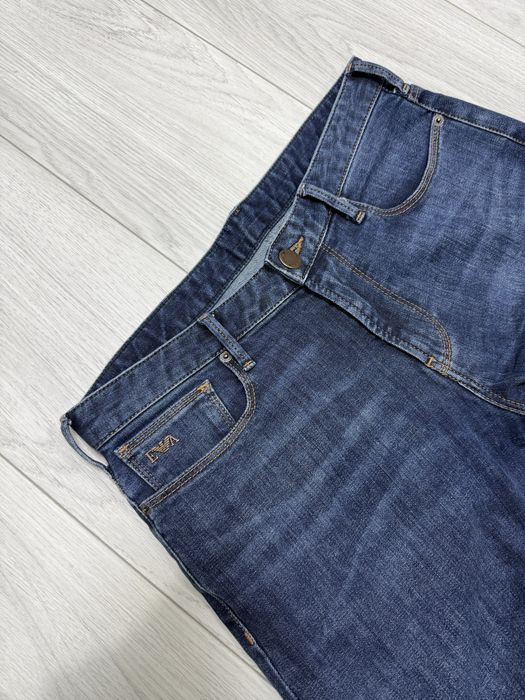 Emporio Armani джинси темно сині класичні джинсы армани AX 31/32