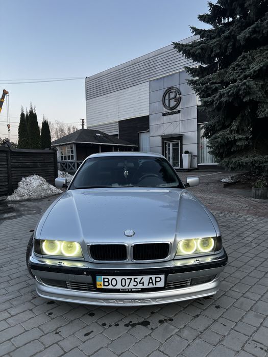 BMW 740i 1998 Газ/бенз