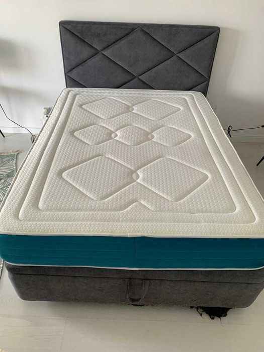Cama sommier com arrumação