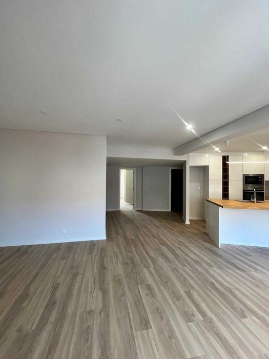 Vende-se Apartamento T3 em Alverca do Ribatejo Totalmente Remodelado