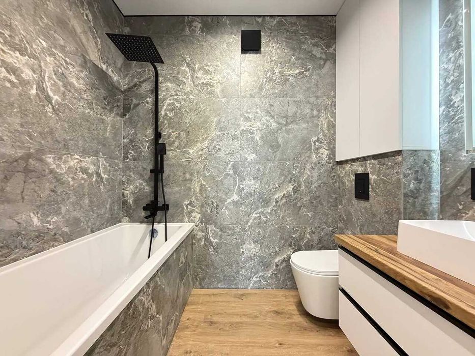 Однокімнатна з балконом в ЖК Долішній