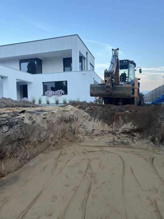 Usługa koparko ładowarką samochod wywrot hds zageszczarka