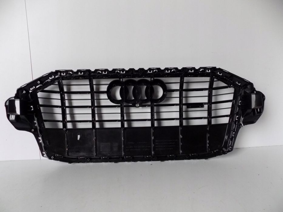 Audi Q7 4M grill / atrapa / kamera - 10526