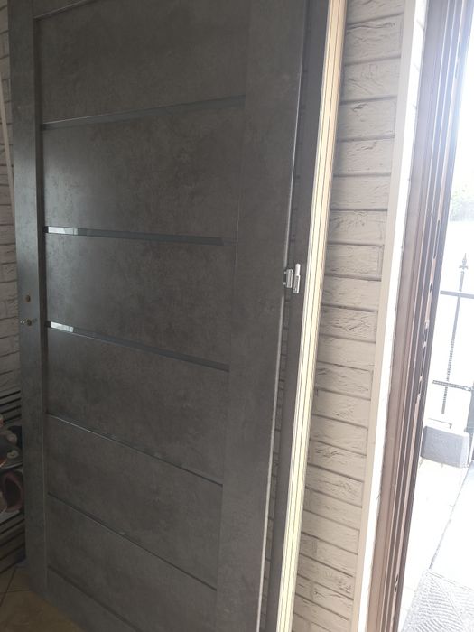 Drzwi 90 Prawe  nowe