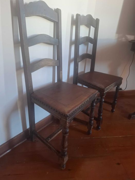 Conjunto de mesa madeira maciça e 6 cadeiras - para restauro