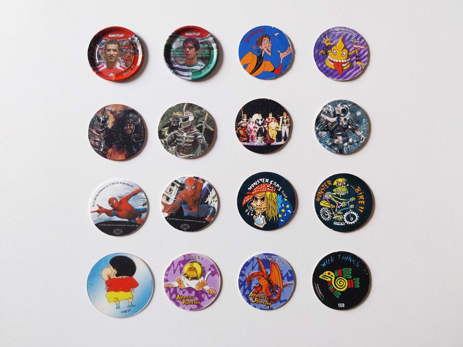 16 tazos Futebol, Pocahontas, Spider-Man, Mad, Digimon... | lote