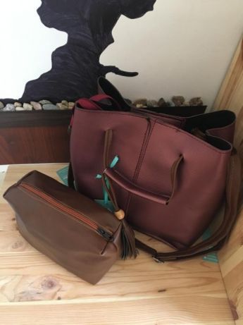 Продам сумку мешок+ косметичка новая/торг!!!