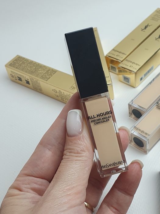 Коректор консілер YSL LN1