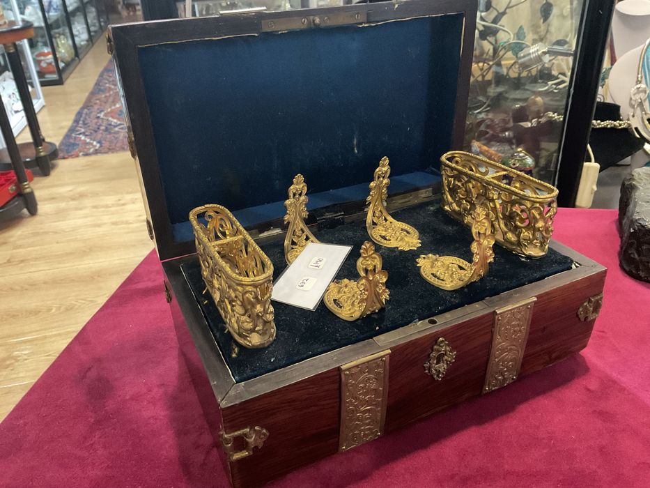 Caixa FRANCESA em pau santo com 23x14x10cm ,