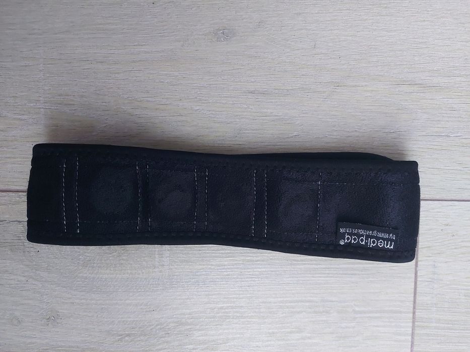 Magnetyczna opaska na bóle głowy