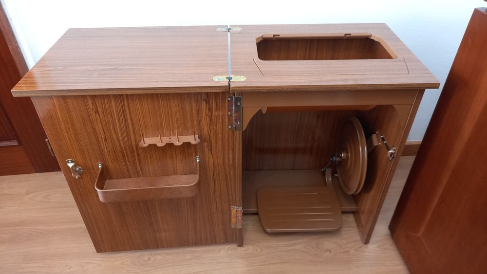 Movel maquina costura mogno