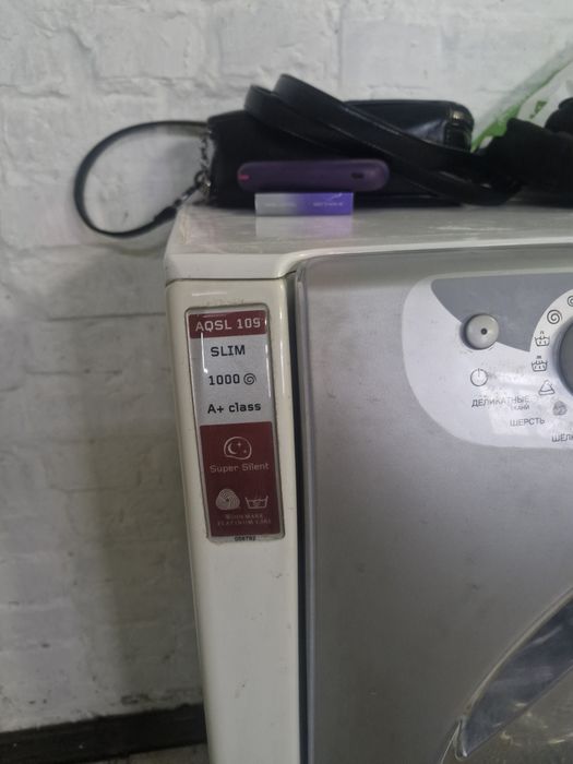Ariston aqualtis aqsl 109 целиком или по запчастям ,стиральная машинка