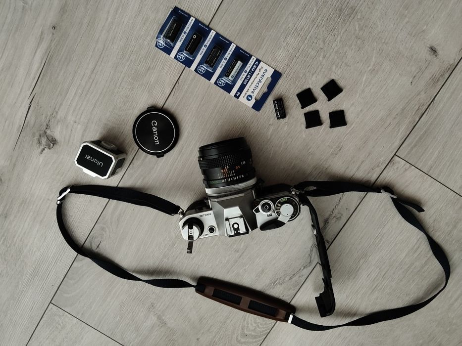 Canon Ae-1 + fd 50mm 1.4 + wizjer kominkowy