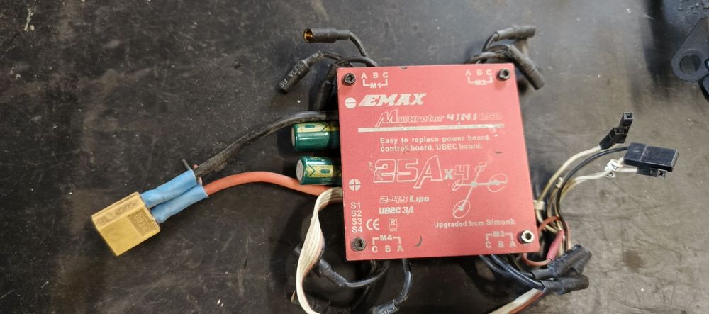 Regulator Emax 4in1 25A 2-4s