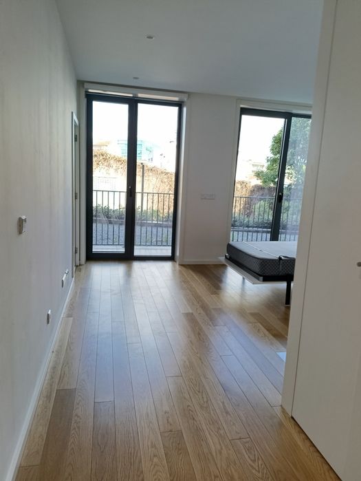 Apartamento T0 para arrendar por 800€ mês no centro de Gaia