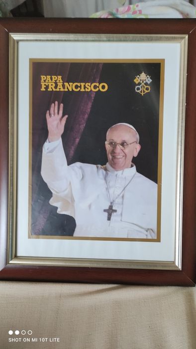 Quadro com moldura64738603403393120