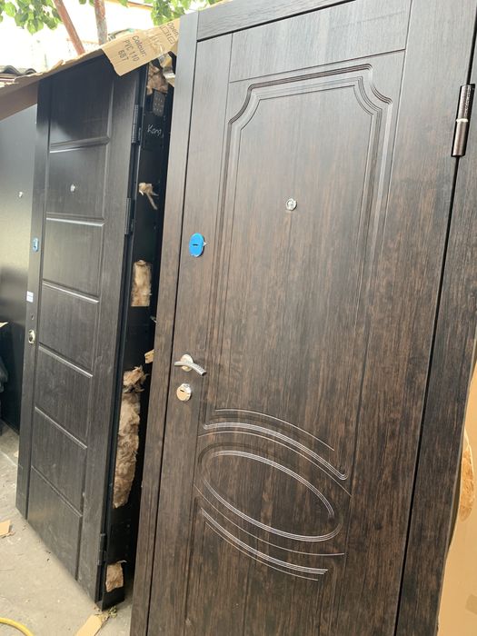 Входные двери.