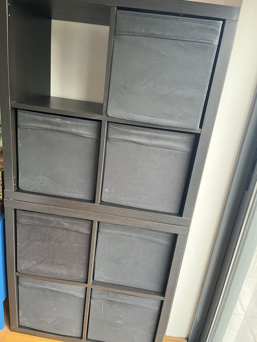 Modulos (2) /prateleiras com caixas pretas (8)