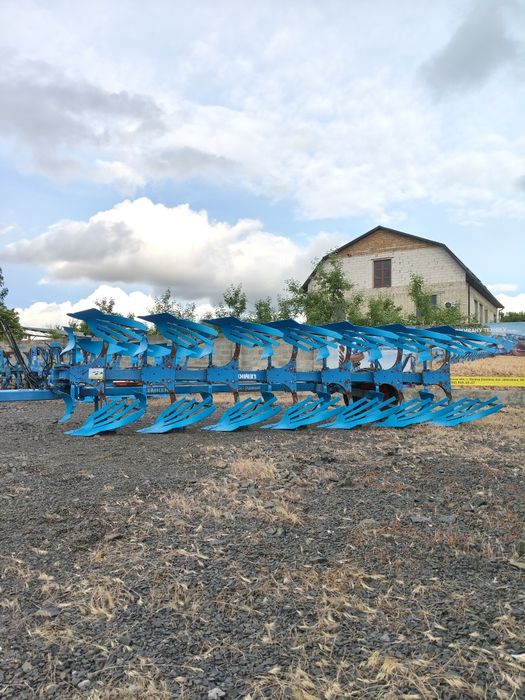 Плуг Lemken Vari-Diamant 9  7-корпусний. Лемкен Варі Діамант 6+1