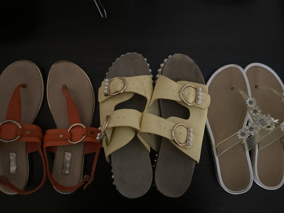 Отдам обувь 38-й размер. В нормальном состоянии.