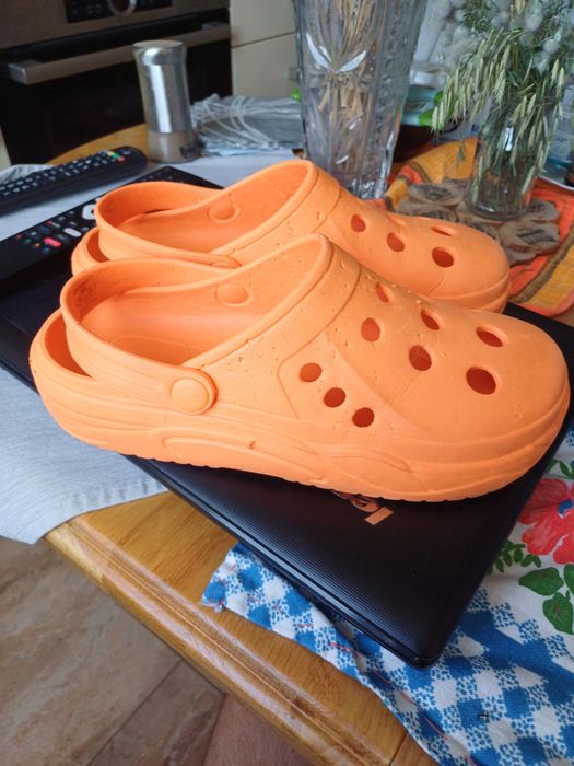 Шльопанці  Crocs  Zara жіночи 37р.