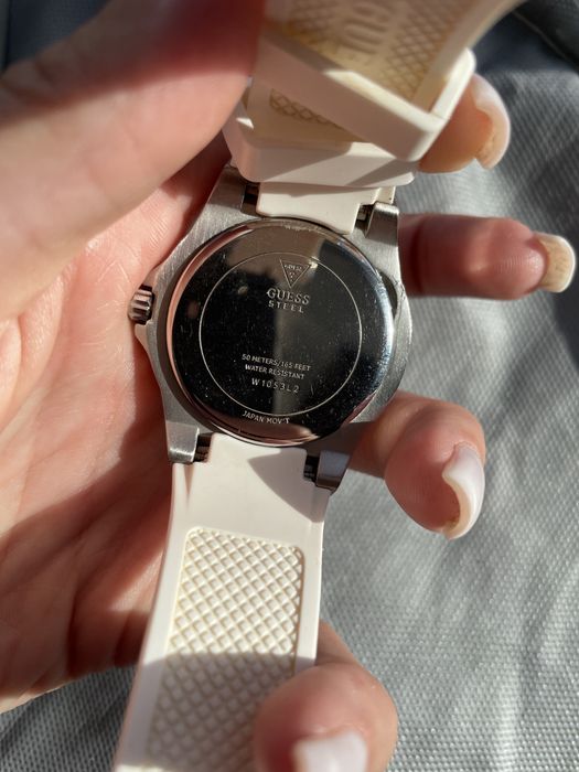 Часи GUESS W1053L2