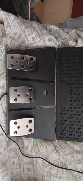 Продам ігрове кермо PXN V9 Gen2