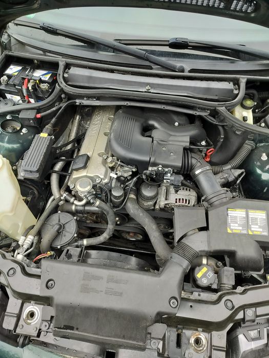 BMW E46 coupe 318 118 KM benzyna