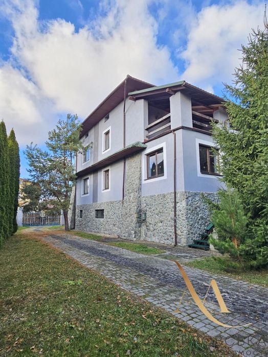 Продаж будинку з ремонтом та меблями у Малечковичі