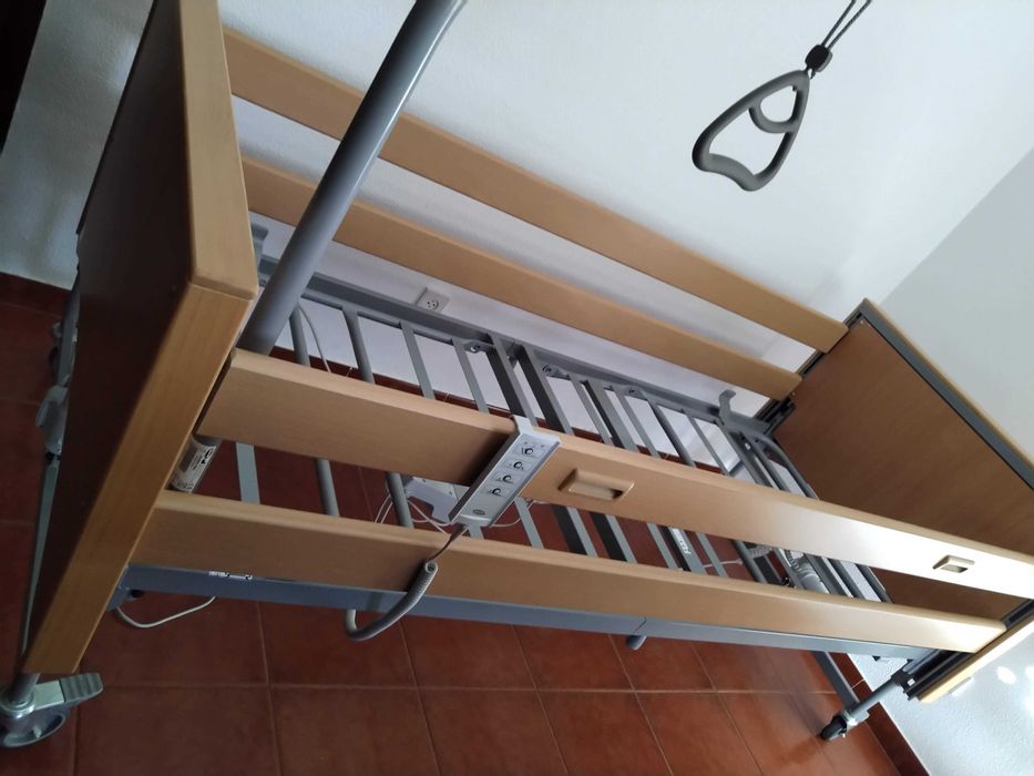 Cama Articulada Elétrica Invacare Medley Ergo