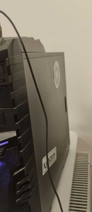 Komputer gamingowy + monitor msi 24 cale