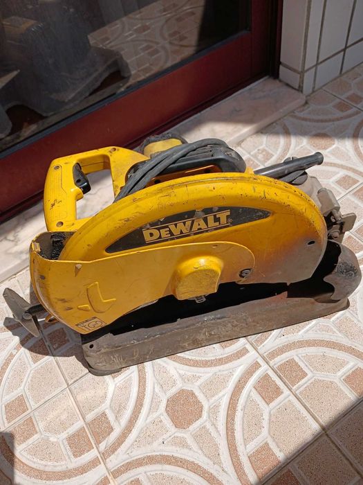 Maquina de corte Dewalt
