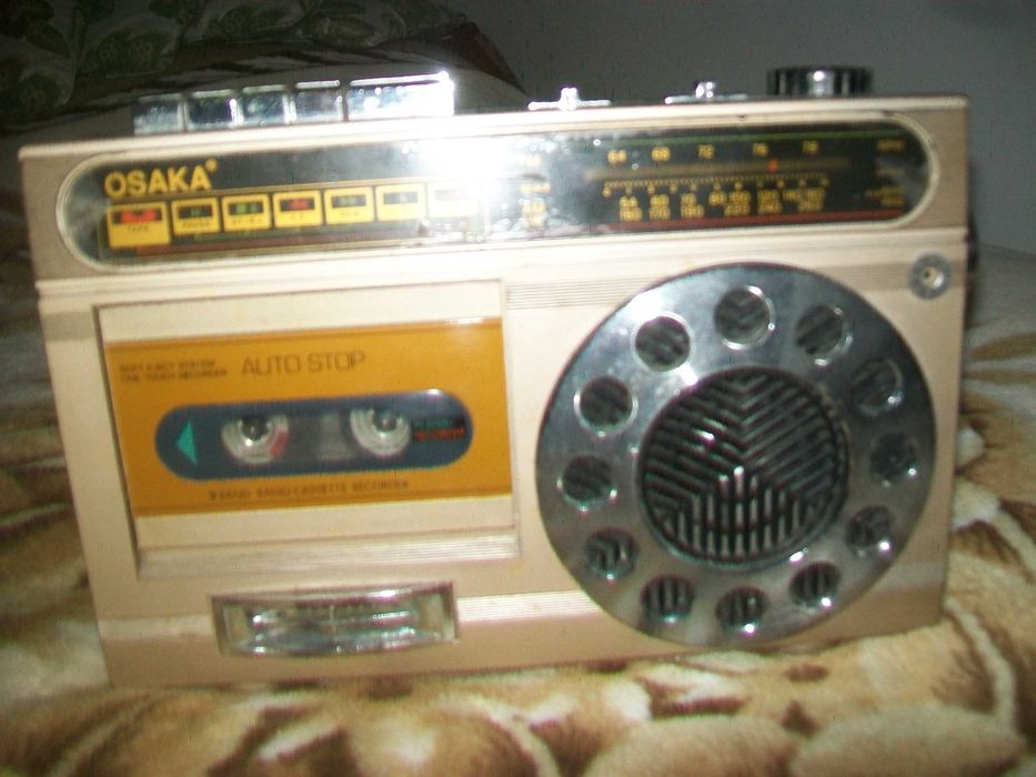 Radio radiomagnetofon magnetofon