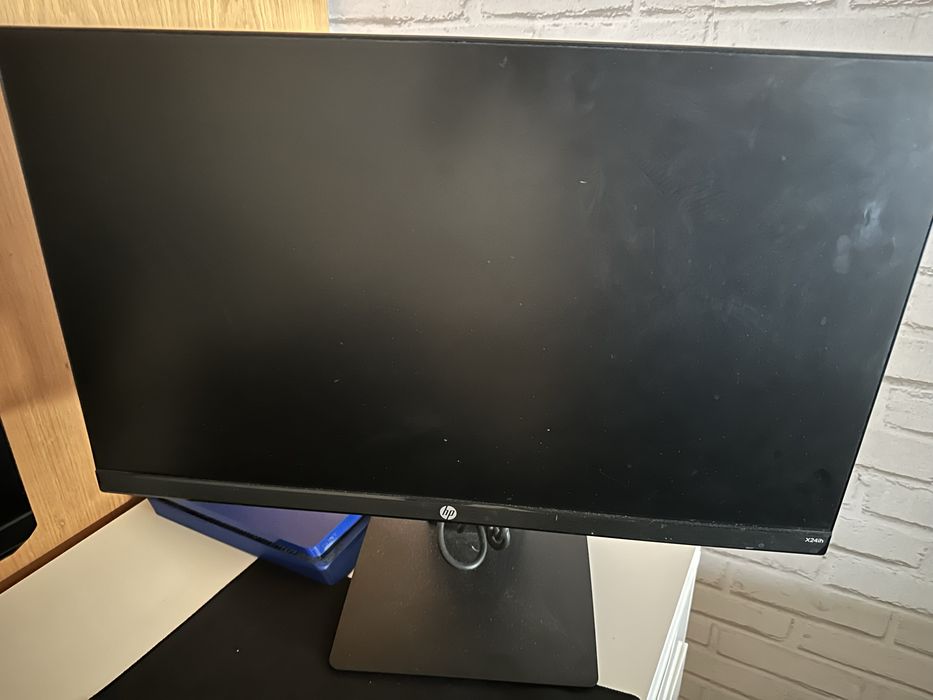 Two monitors for composing or pieces511338609357639681
