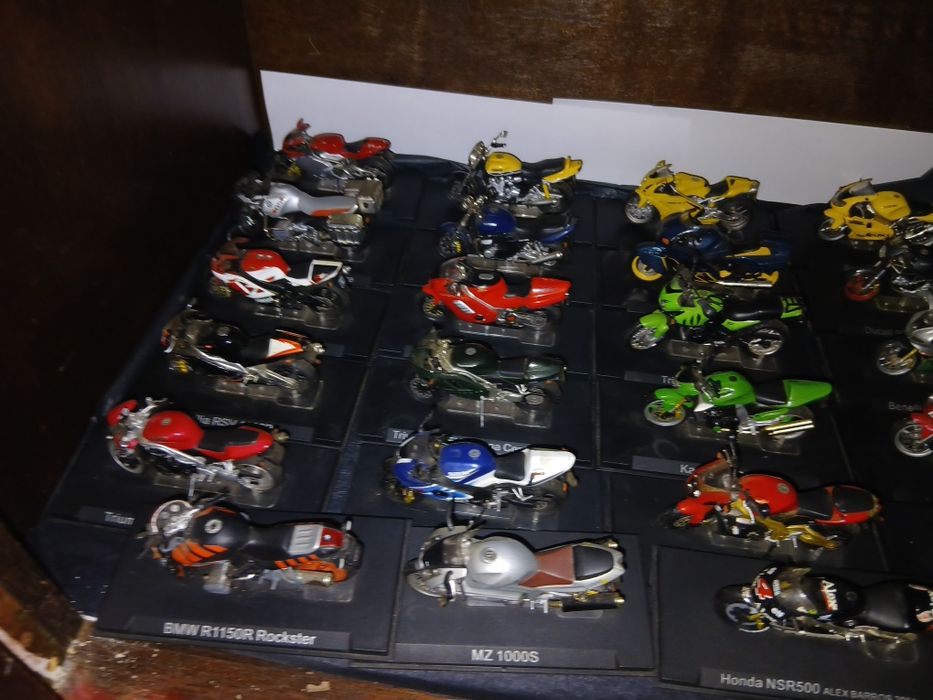 Colecao 25 mota por 120 €