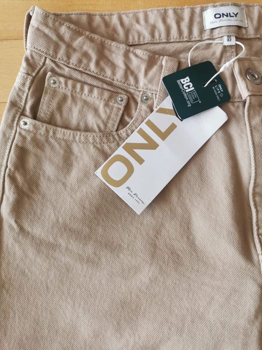 Stylowe spodnie jeansowe marki Only