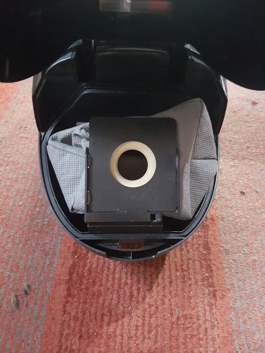 Пылесос Mystery 1400W.