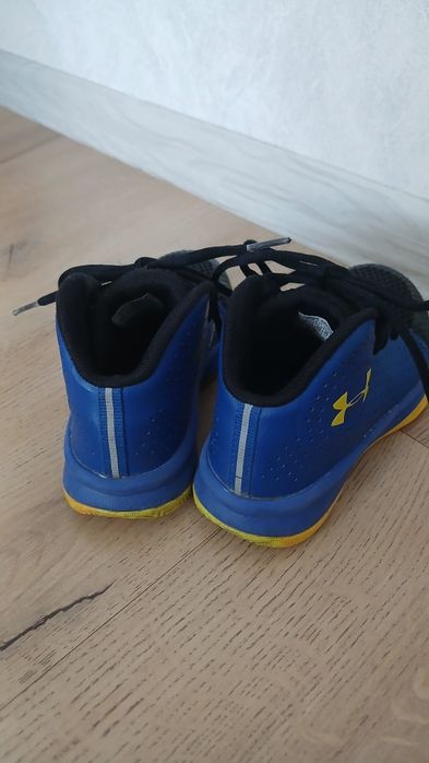 Модель Under Armour Jet