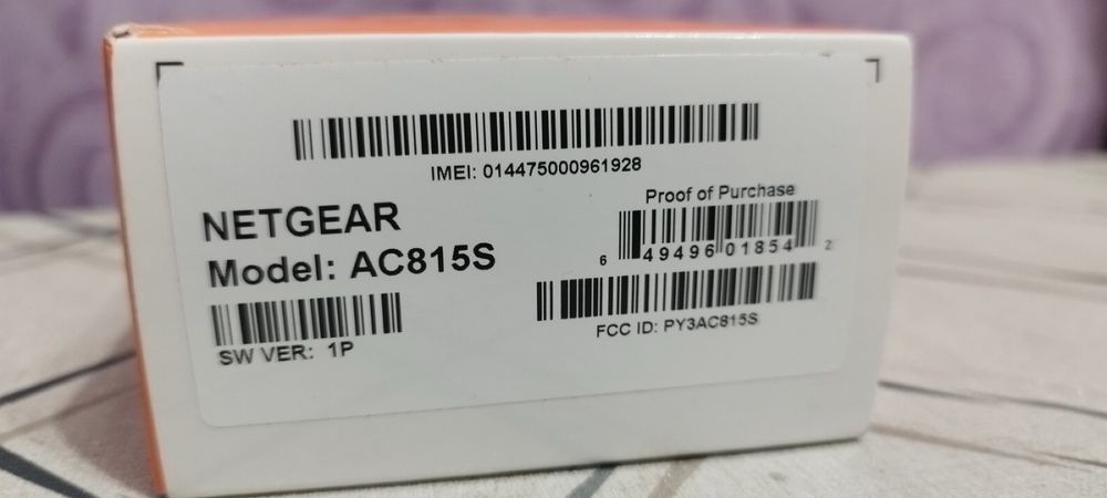 4G LTE Wi-Fi маршрутизатор NETGEAR AC815S