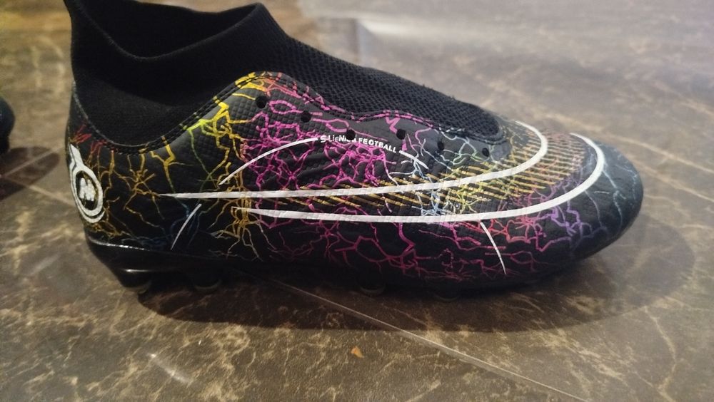 Бутси 38розмір в ідеальному стані