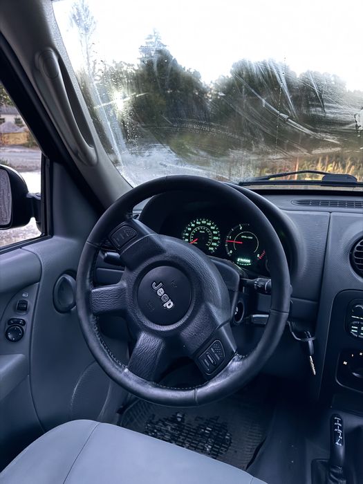 Продам Jeep Liberty KJ
