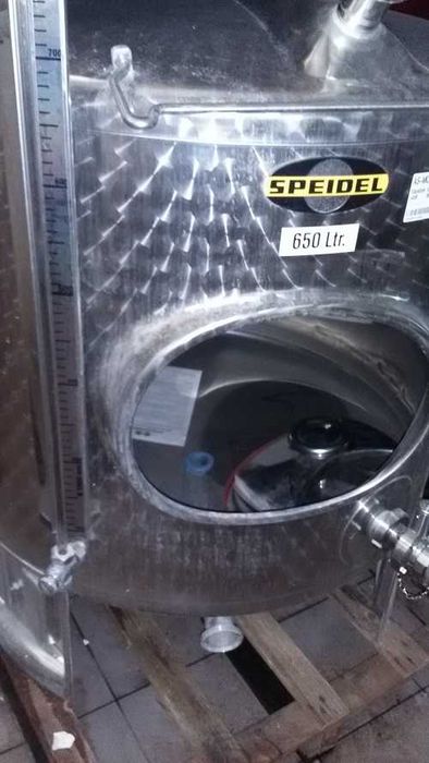 Zbiornik do miodu, wina , nalewek, soku 650l