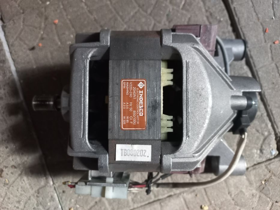 Двигатель стиральной машины запчасти