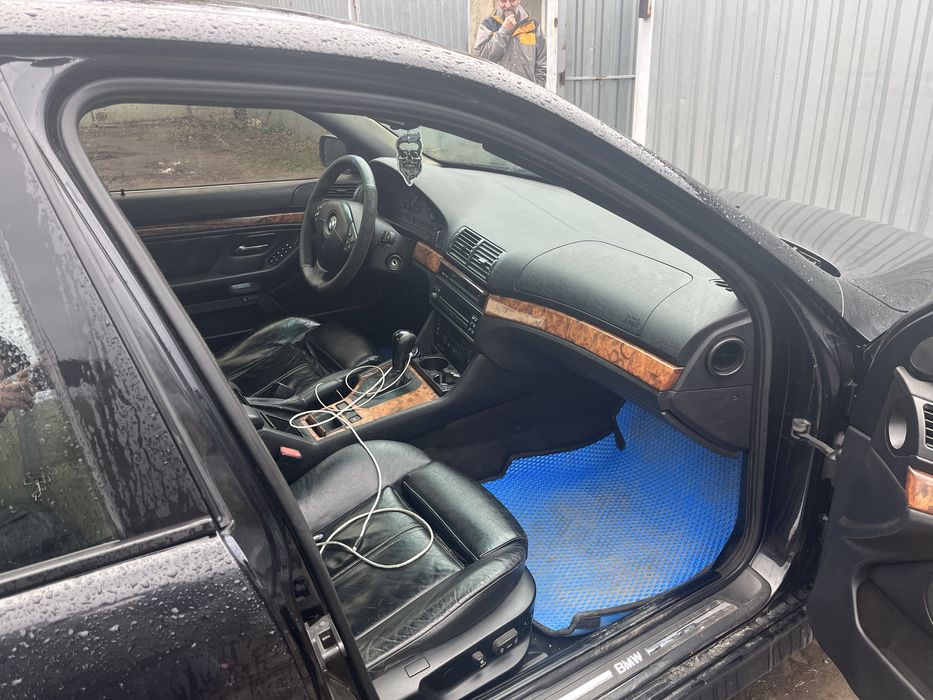 Продам е39 1998г