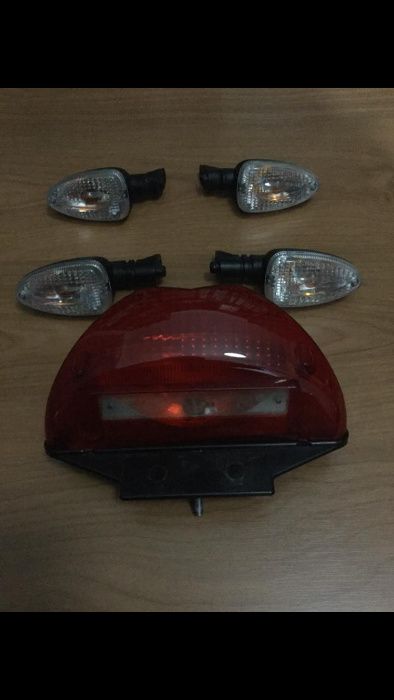 Farolim traseiro BMW R 1200 GS 2005