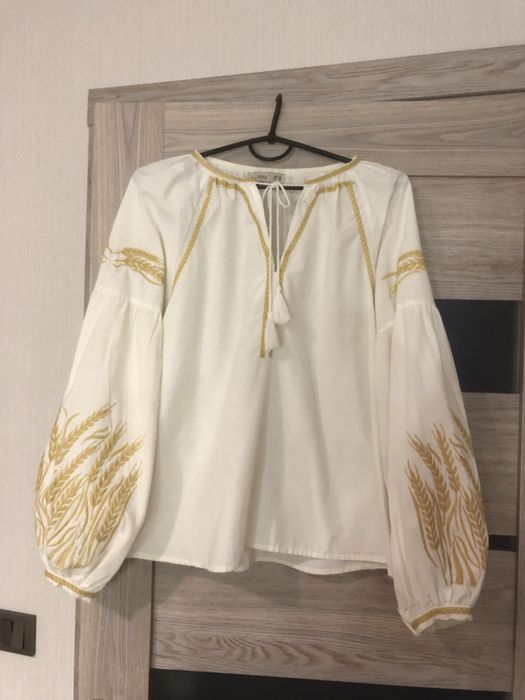 Вишиванка жіноча