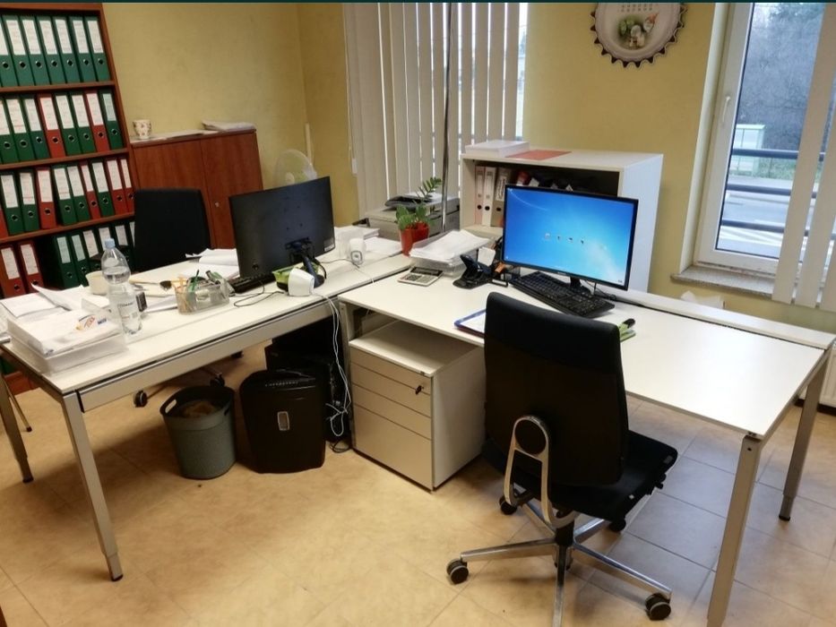 Zestaw 5 biurek firmy Vs 180x90