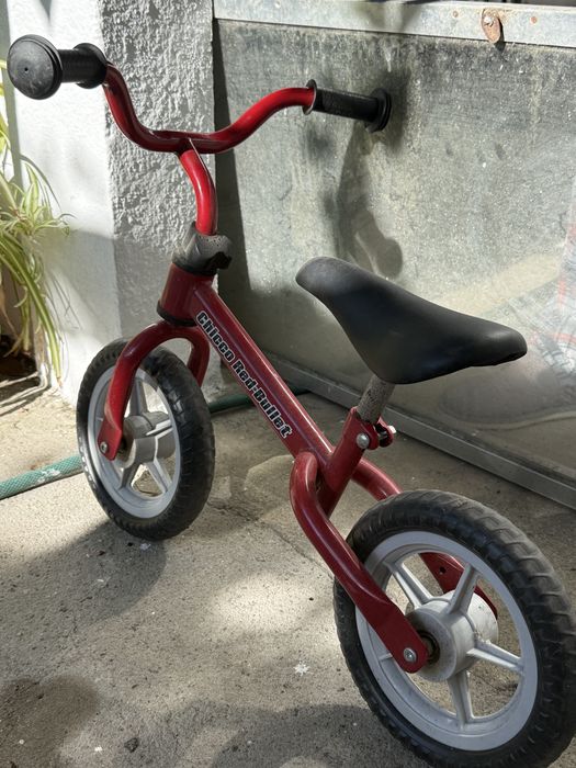 Primeira bicicleta Chicco Red Bullet